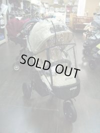 ☆  エアーバギーココ　（ベージュ）　ブレーキ付き 　ベビーカー　　Ｂ-1097