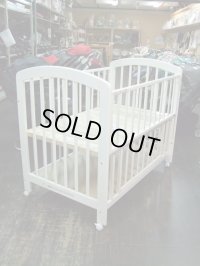 ☆  カトージ （白）（美品）ベビーベッド　BB-695