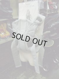 ☆　ベビービョルン ベビーキャリアNOE KAI（メッシュグレー）（美品）抱っこひも　☆ D-663