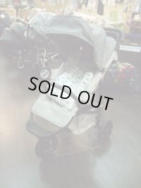 ☆ エアバギーココ　プレミア　ブレーキ付 (グレー）（美品）ベビーカー　Ｂ-1573