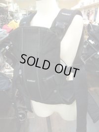 ☆ ベビービョルンONE KAI（メッシュ黒） 抱っこひも 　D-804
