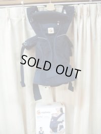 ☆  エルゴベビー　クールエアー（美品）（紺B） 抱っこひも  D-903