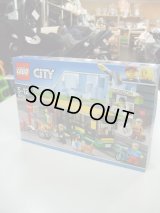 ☆  超希少商品 レゴ (LEGO) シティ 60154 バス停留所（未使用）おもちゃ Ｏ-4610