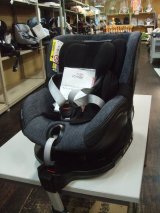 ☆ブリタックス　デュアルフィックスi-SIZE DUALFIX isofix　チャイルドシート　☆ C-2211