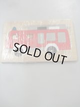 ☆ジョージ　ラックパズル消防車おもちゃ Ｏ-4713