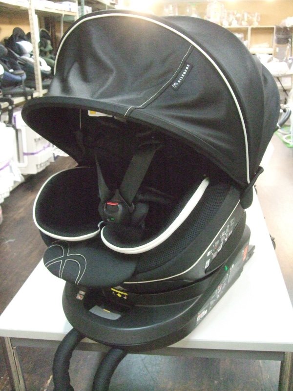 画像1: ☆エールベベ・クルット 5i グランス isofix（黒）チャイルドシート　☆ C-2322