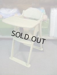 ☆ カトージ　木製（スッテップ切り替え）ベビーハイチェアCH-1368