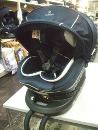 ☆エールベベ・クルット 6i グランス isofix（紺）チャイルドシート☆ C-2360