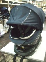 ☆エールベベ・クルット 6i グランス isofix（紺）チャイルドシート☆ C-2382