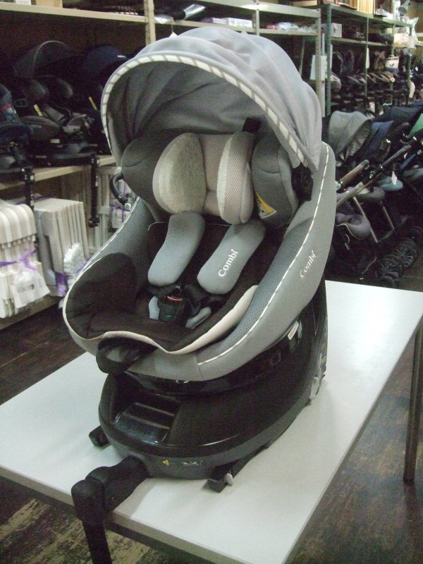 画像1: ☆コンビ　クルムーヴアドバンスISOFIXエッグショックＪＰ-590（オリジナル）チャイルドシート☆ C-2389