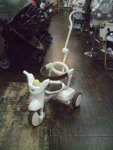 ☆Iimo 折り畳み三輪車（白）おもちゃ Ｏ-4993