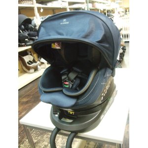 画像: ☆ エールベベ・クルット 4i グランス isofix（紺）チャイルドシート ☆ C-2225