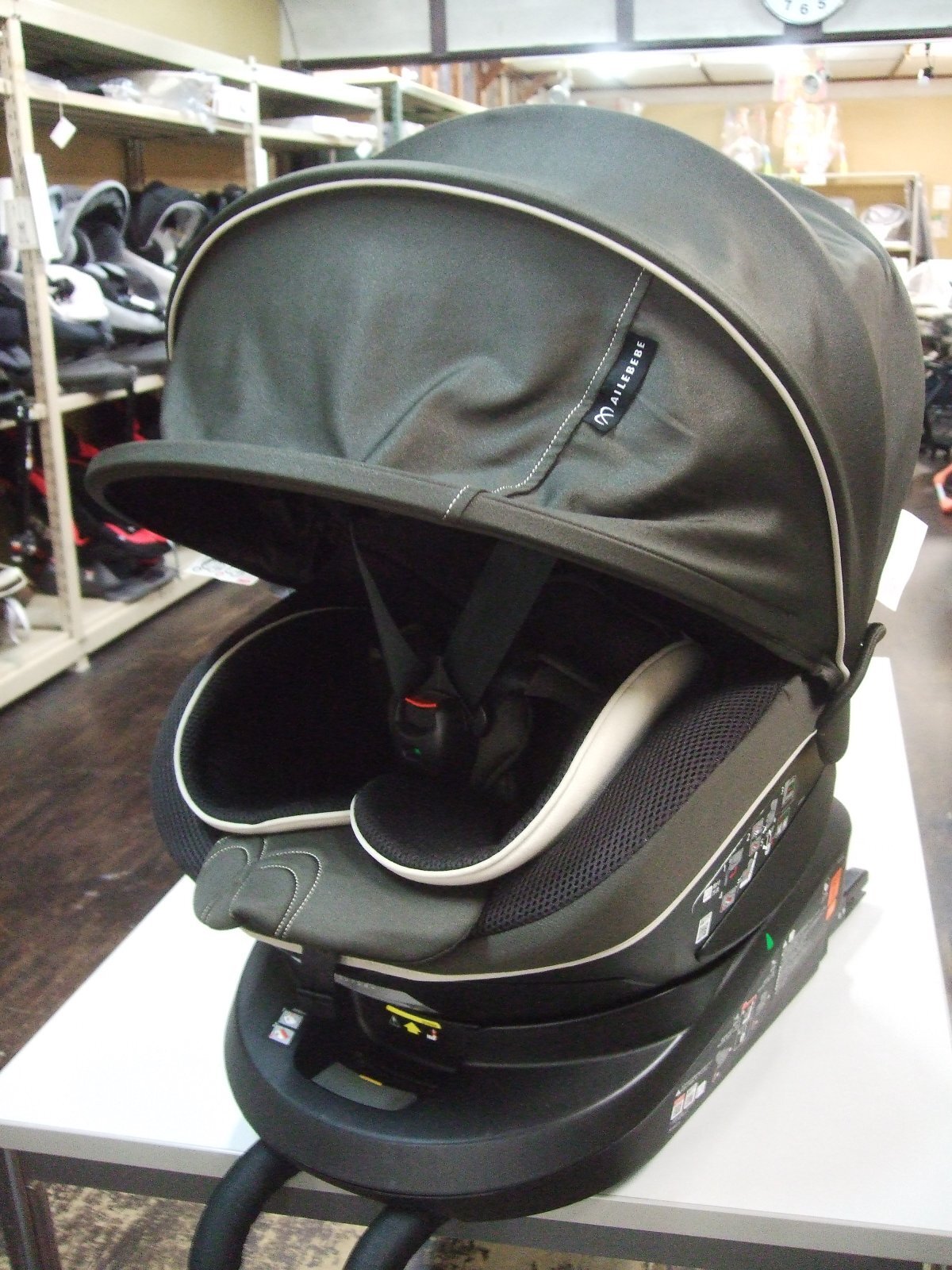 画像1: ☆ エールベベ・クルット 5i グランス isofix（茶）チャイルドシート ☆ C-2223