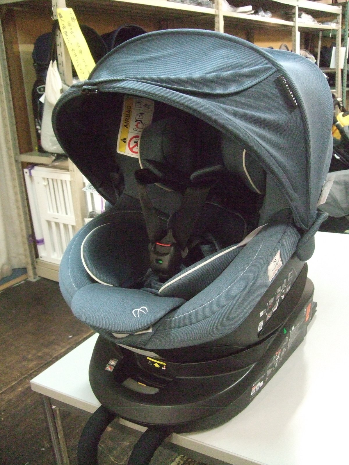美品　エールべべ　クルット6iプレミアムエアリー　デニムグレー　isofix 美品 エールべべ クルット6iプレミアムエアリー デニムグレー